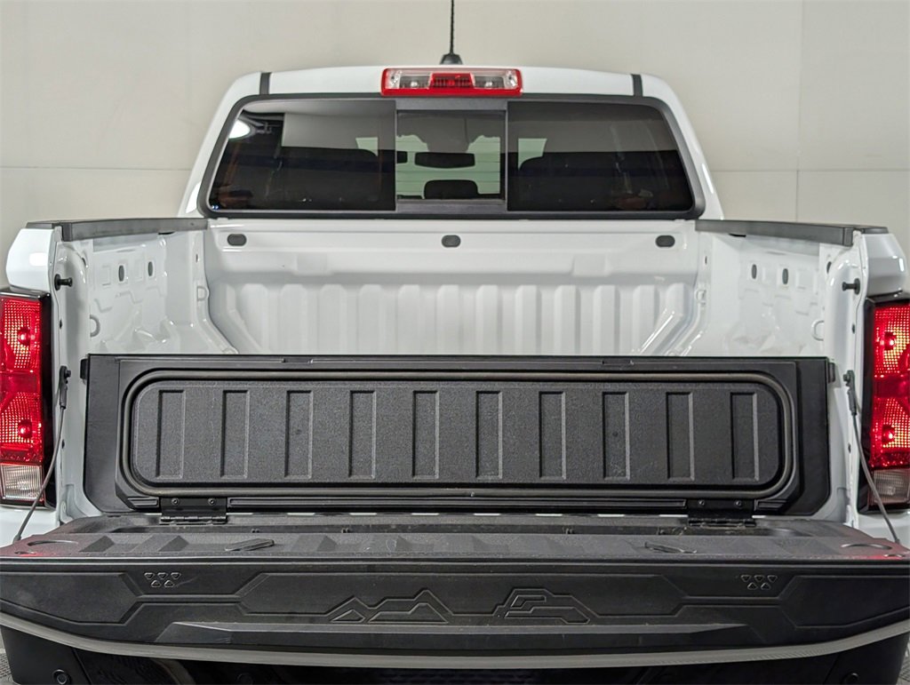 Used 2025 Chevrolet Colorado Trail Boss image 8