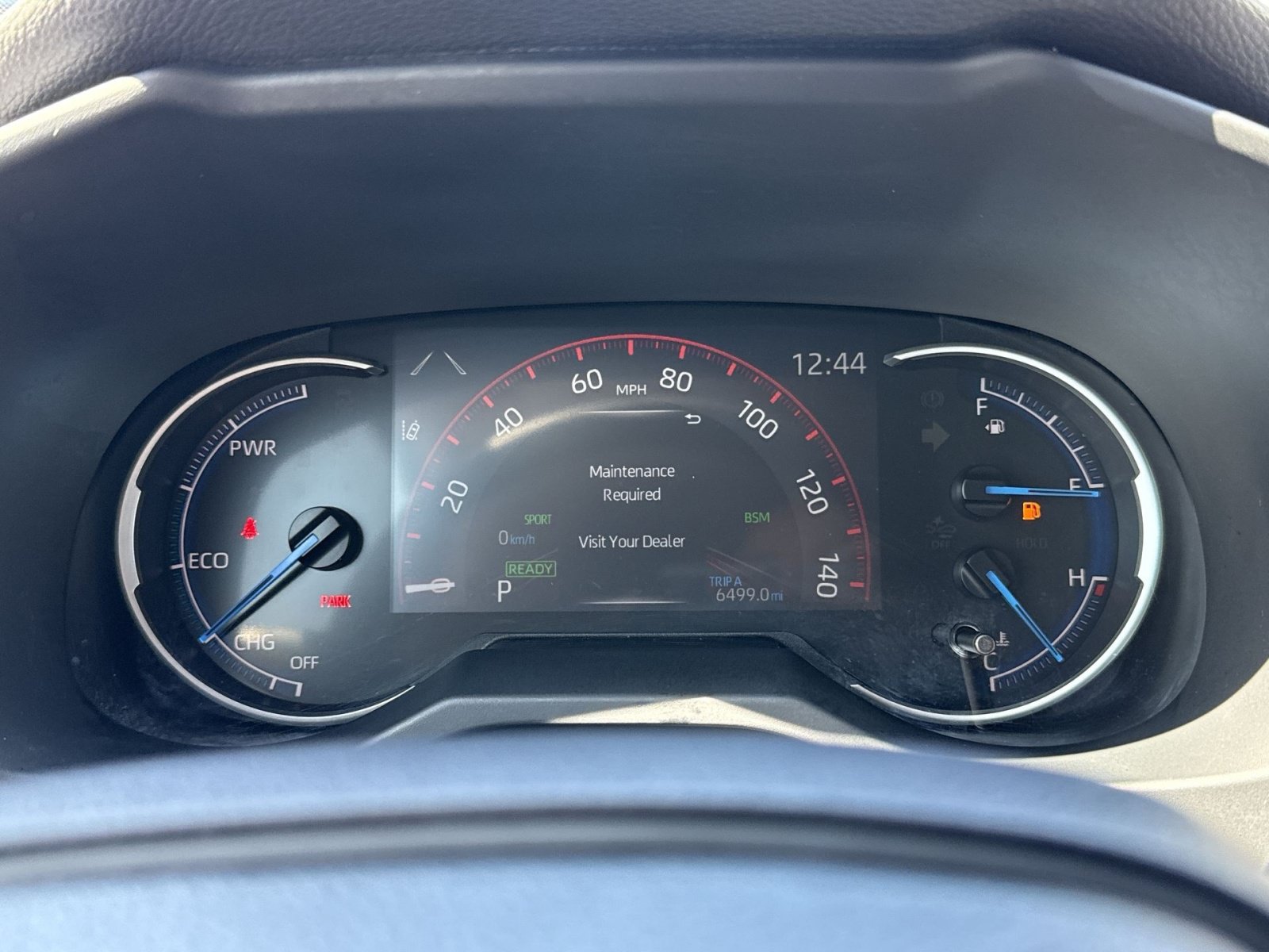 Used 2025 Toyota RAV4 XLE AWD/4WD image 17