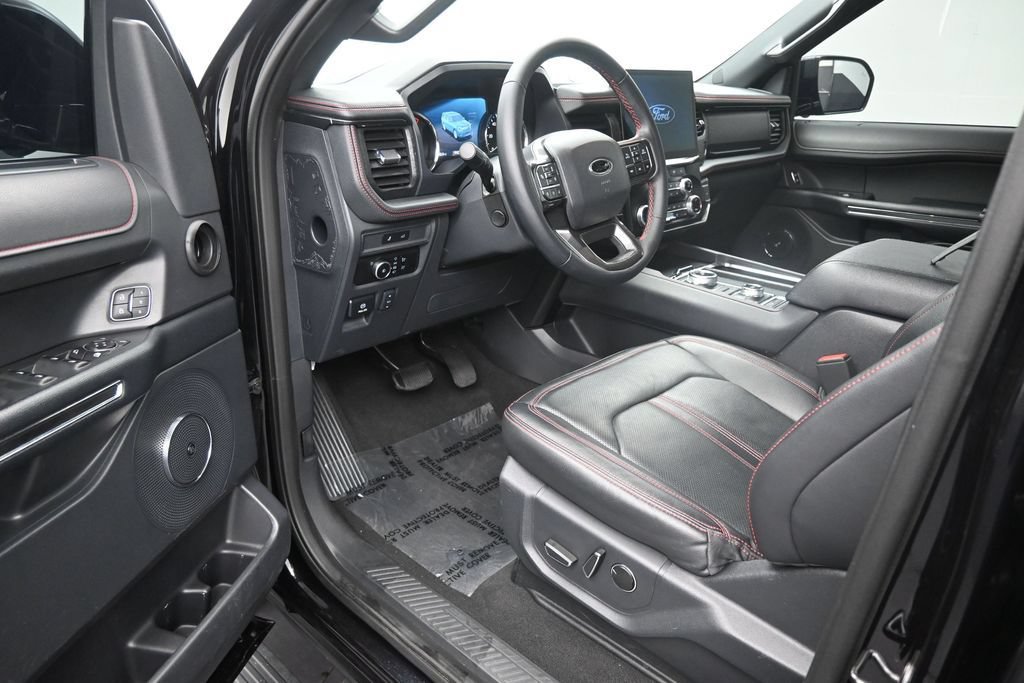 Used 2024 Ford Expedition Max Limited AWD/4WD image 11