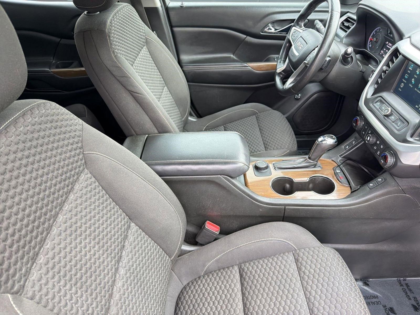 Used 2017 GMC Acadia SLE image 28