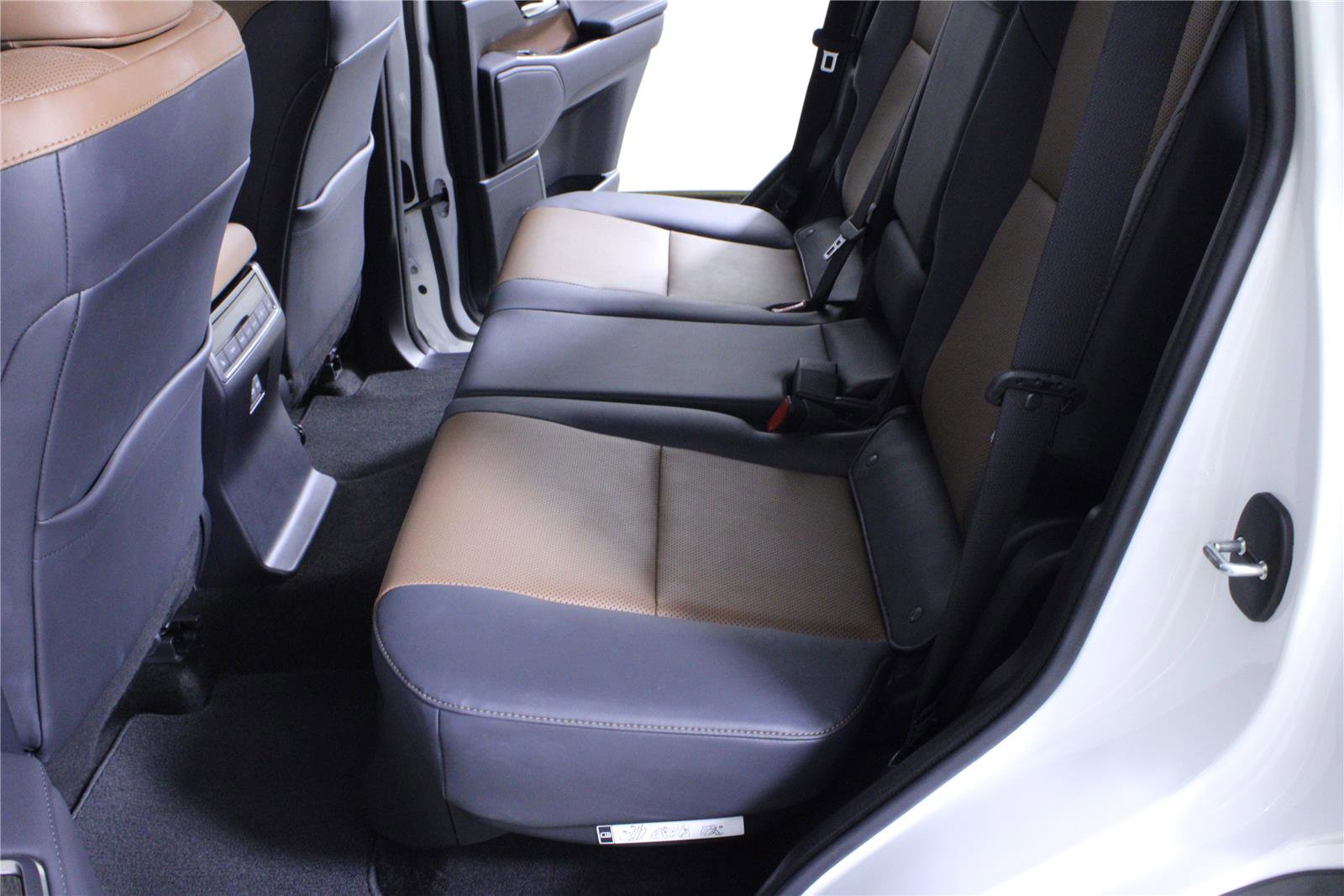 Used 2024 Lexus GX 550 w/ Accessory Package (Z1) AWD/4WD image 12