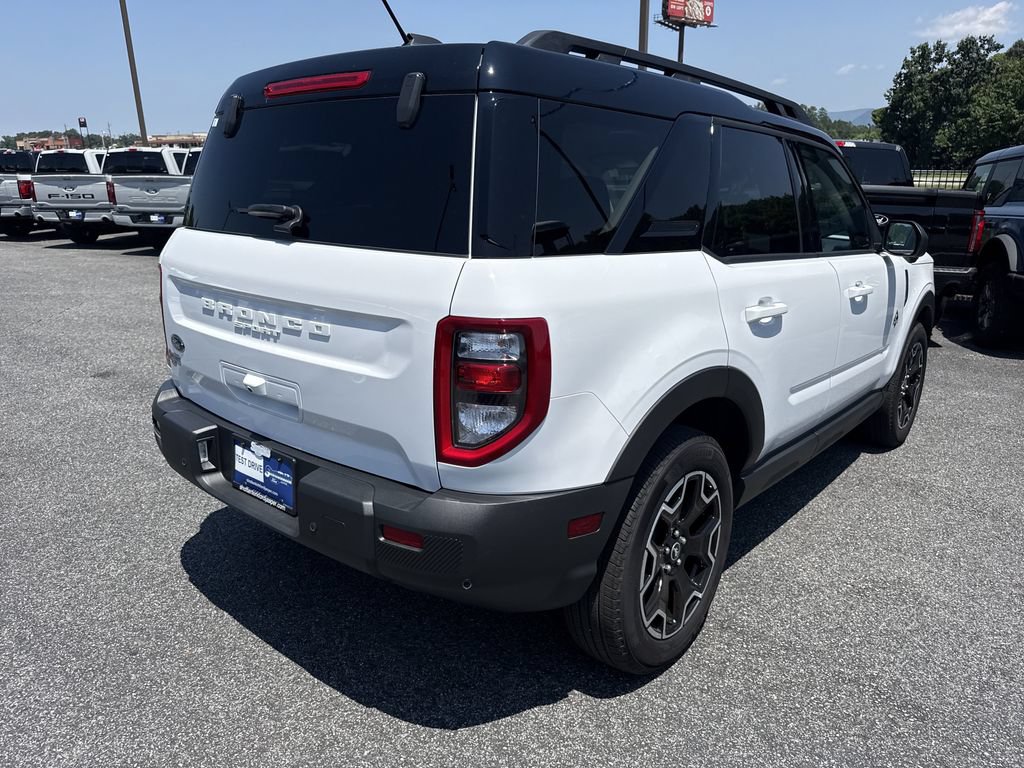 Used 2025 Ford Bronco Sport Outer Banks w/ Outer Banks Tech Package+ AWD/4WD image 7