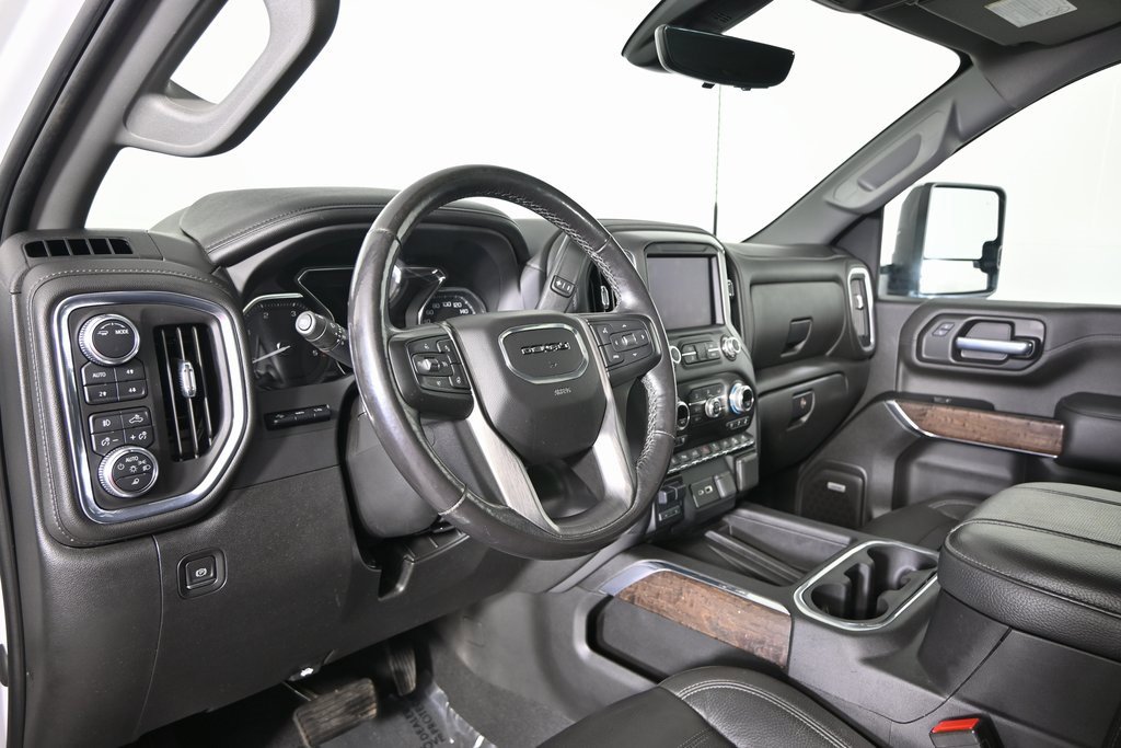 Used 2023 GMC Sierra 3500 Denali w/ Denali Ultimate Package image 23
