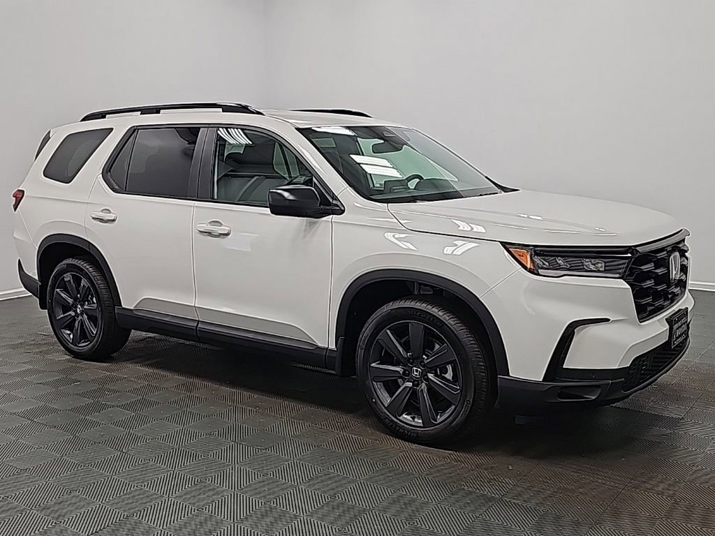 New 2025 Honda Pilot Sport image 1
