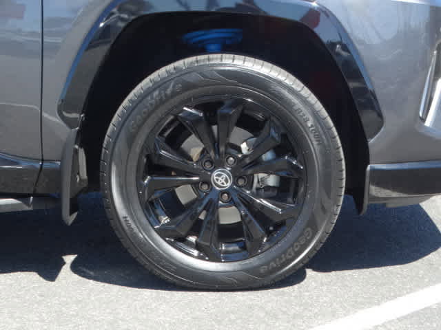 Used 2023 Toyota RAV4 XSE AWD/4WD image 8