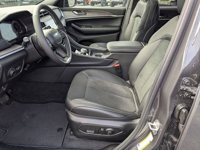 New 2026 Jeep Grand Cherokee Altitude AWD/4WD image 11