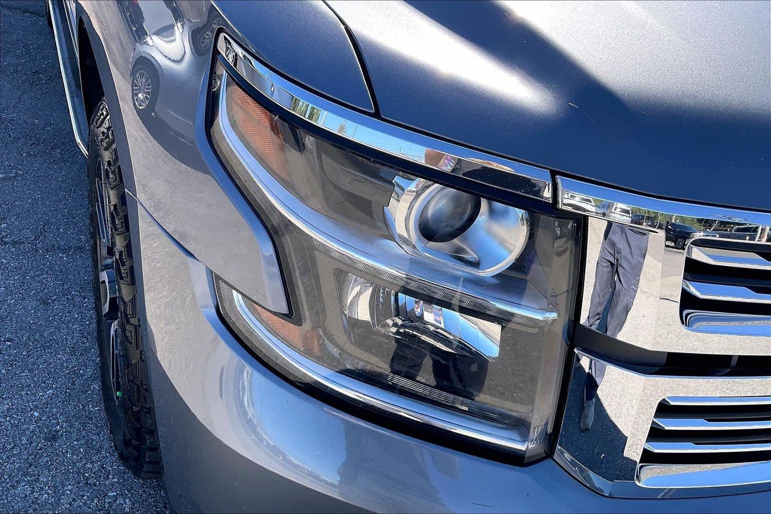 Used 2020 Chevrolet Tahoe Premier w/ Max Trailering Package AWD/4WD image 28