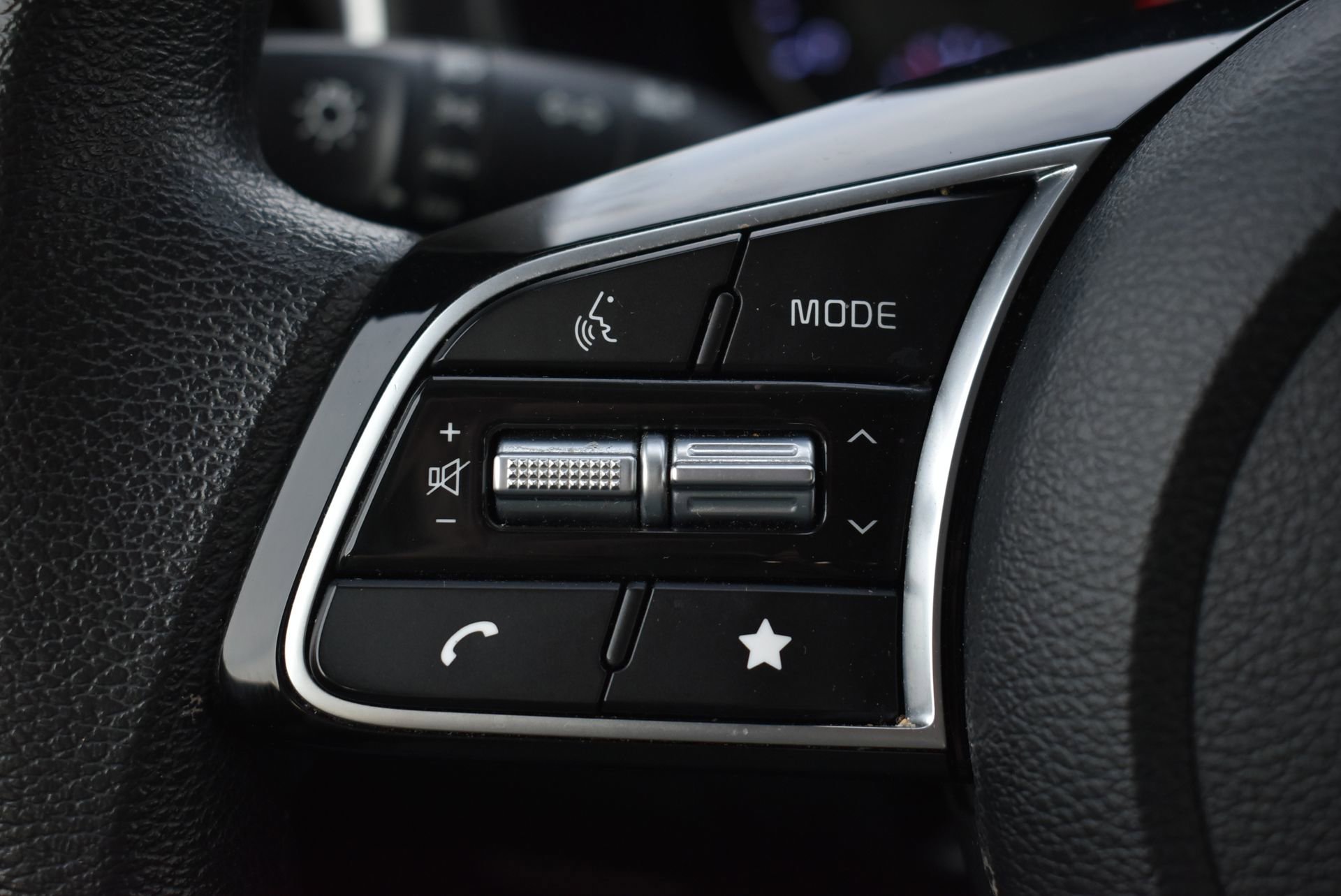 Used 2024 Kia Forte LXS image 17