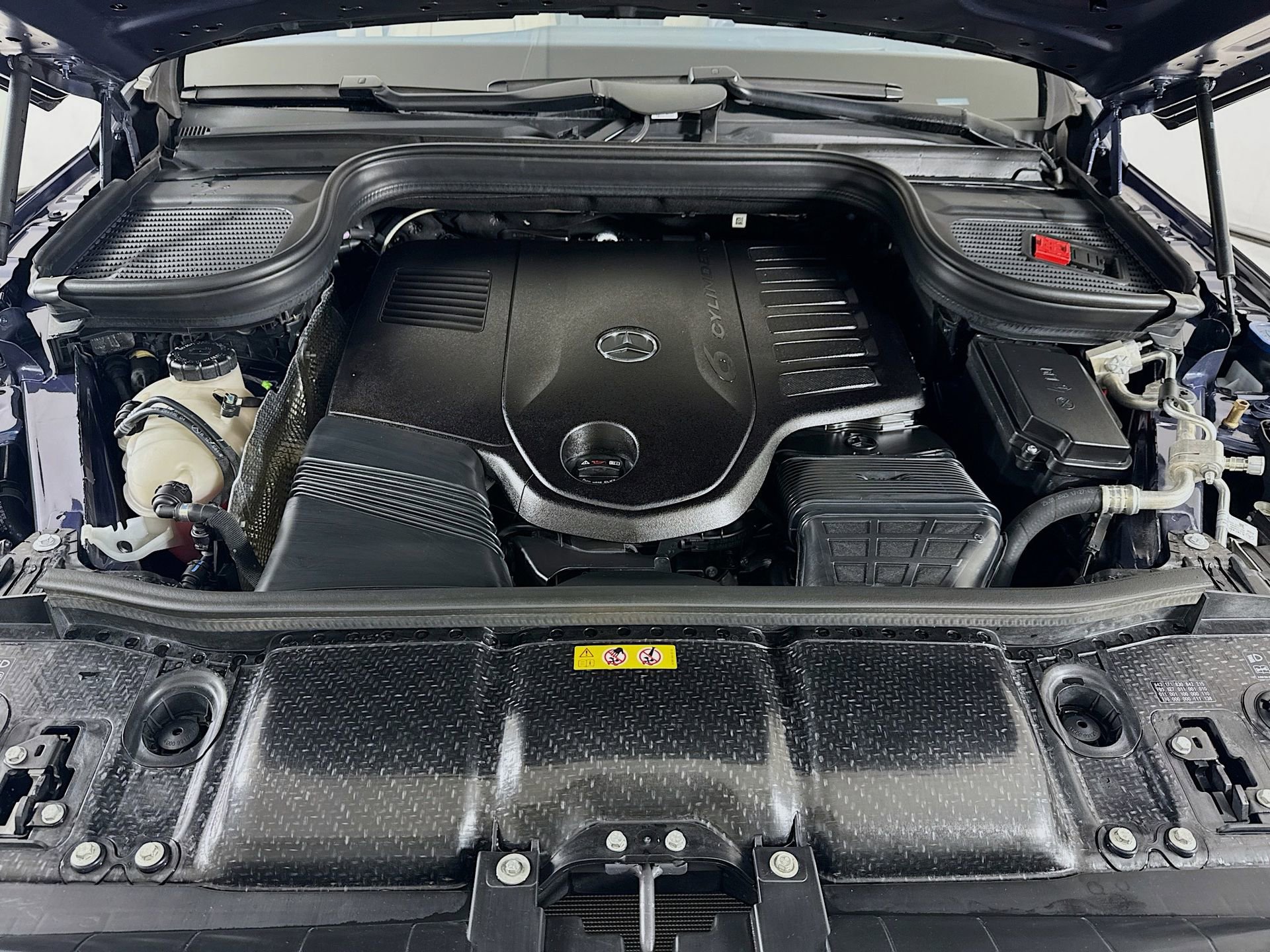 Certified 2024 Mercedes-Benz GLE 450 4MATIC image 33