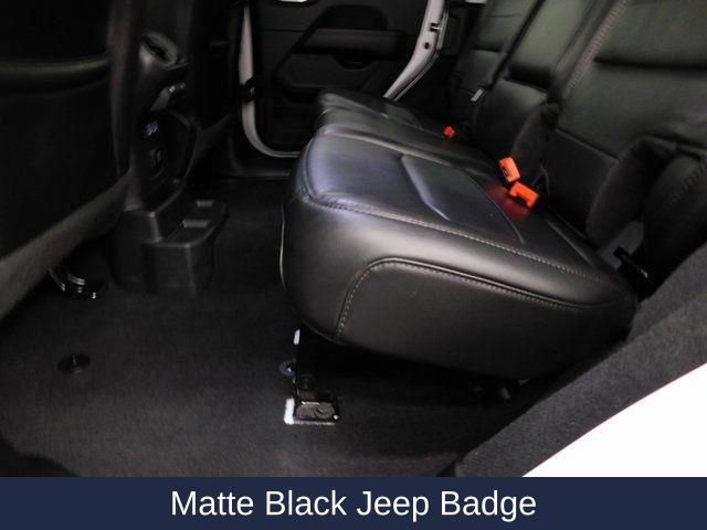 Used 2023 Jeep Wrangler Altitude image 33