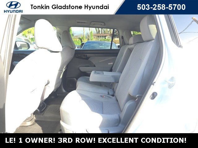 Used 2021 Toyota Highlander LE image 30