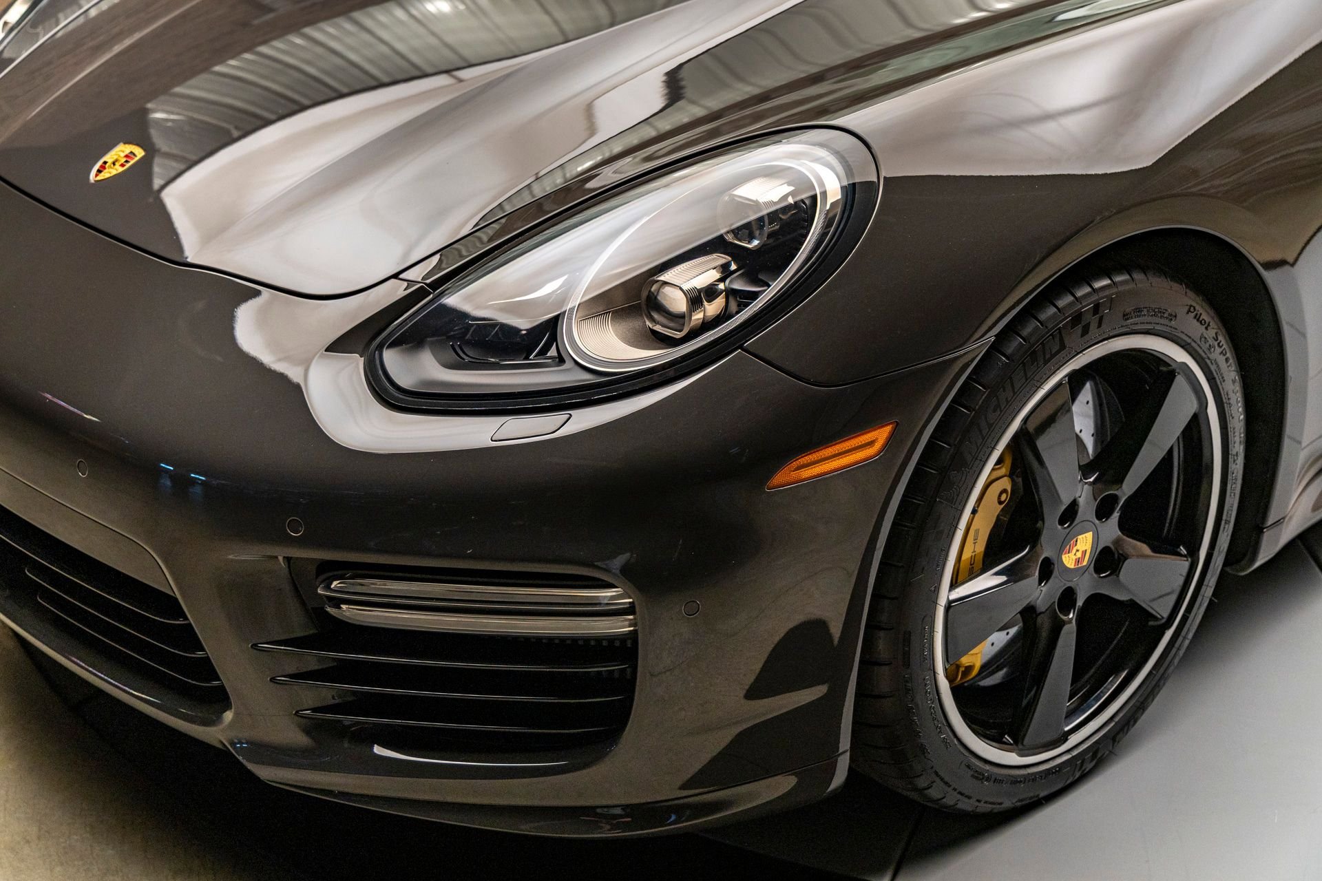 Used 2016 Porsche Panamera Turbo S image 21