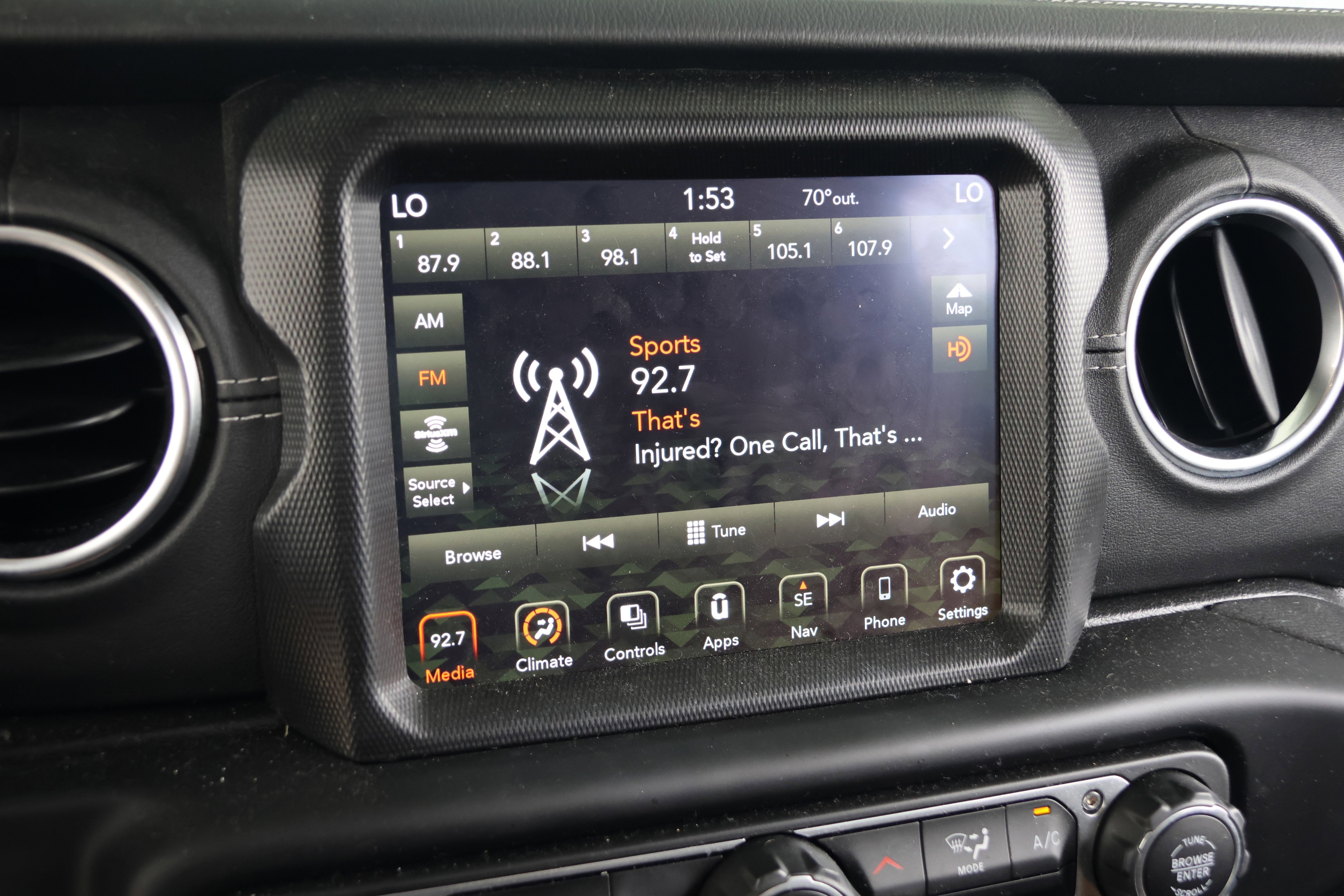 Used 2021 Jeep Wrangler Unlimited Sahara image 23