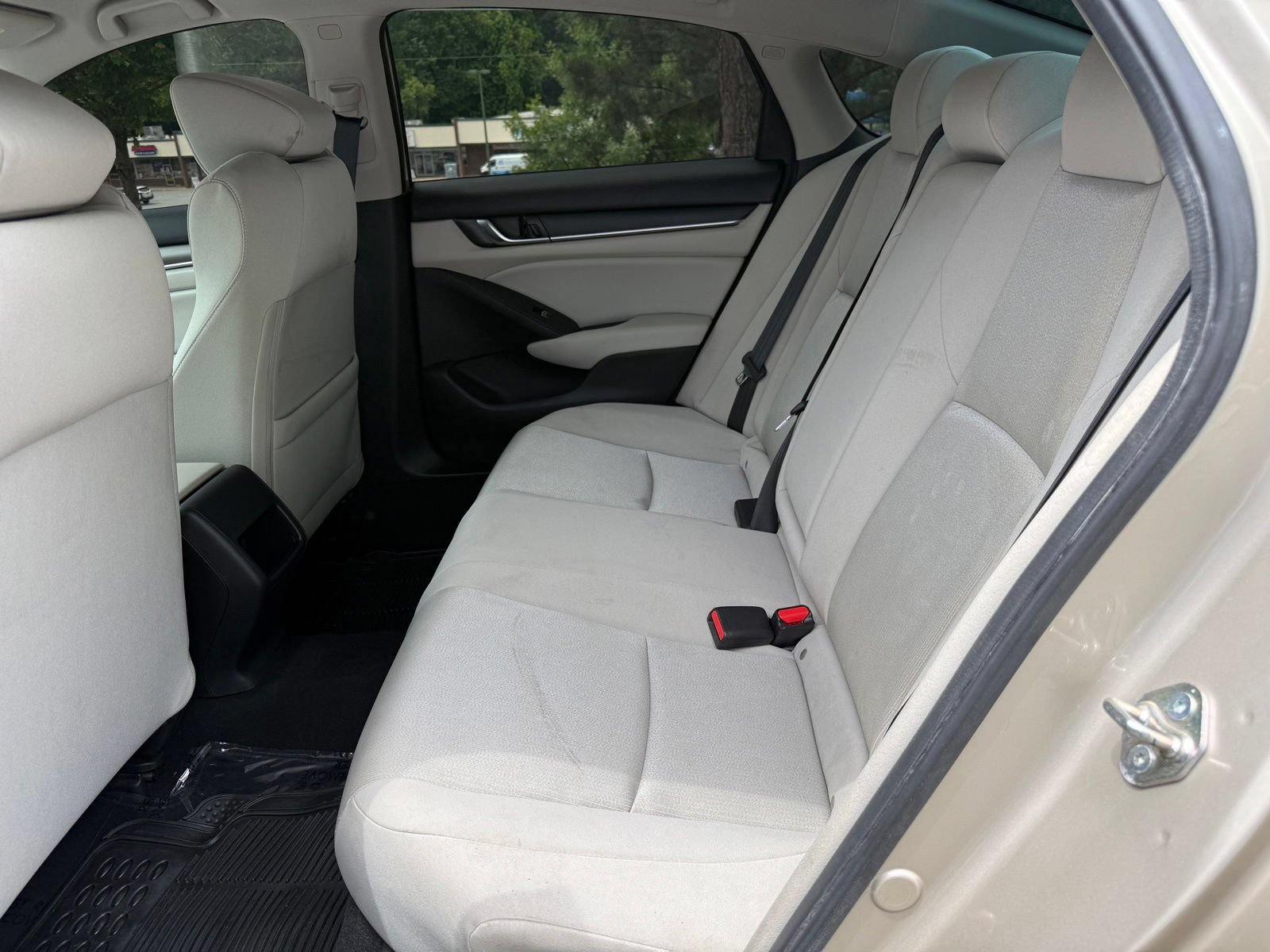 Used 2018 Honda Accord LX image 38