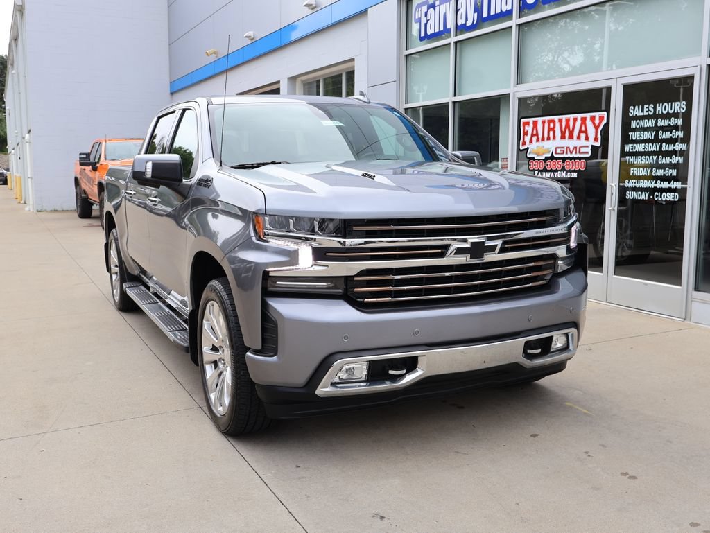 Used 2022 Chevrolet Silverado 1500 High Country w/ LPO, Dark Essentials Package AWD/4WD image 2