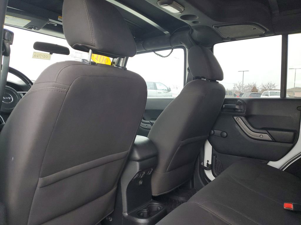 Used 2017 Jeep Wrangler Unlimited Sport w/ Connectivity Group image 13