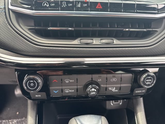 New 2026 Jeep Compass Latitude AWD/4WD image 21