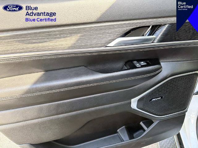 Used 2024 Jeep Wagoneer Series II AWD/4WD image 11