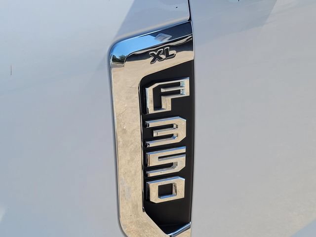 Used 2018 Ford F350 XL w/ Power Equipment Group AWD/4WD image 8