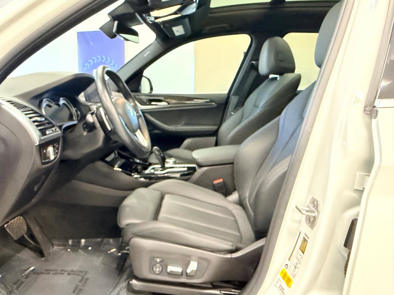 Used 2019 BMW X3 sDrive30i w/ Convenience Package RWD image 17