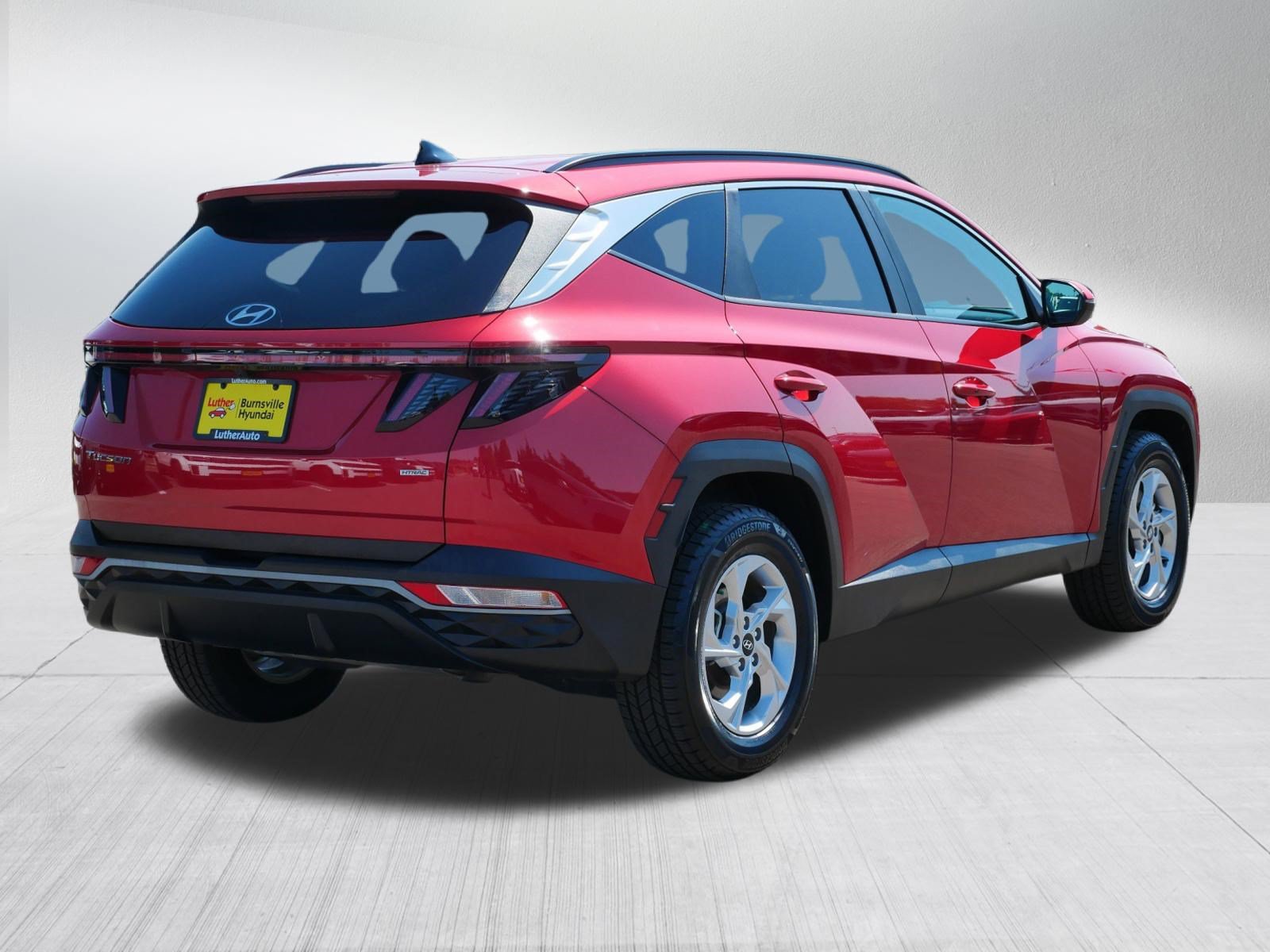 Certified 2022 Hyundai Tucson SEL w/ Cargo Package AWD/4WD image 7
