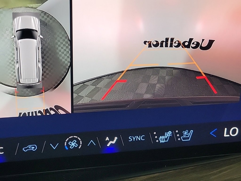 New 2026 Chevrolet Suburban Premier w/ Sun And Tow Package image 27