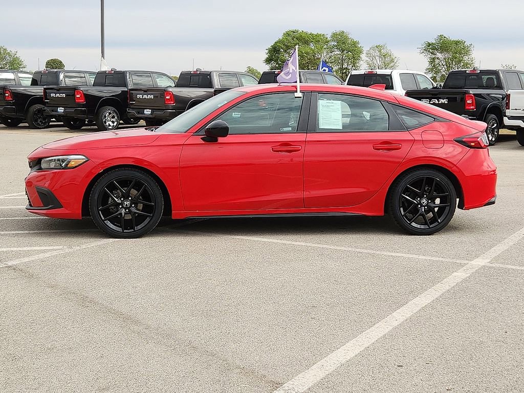Used 2024 Honda Civic Sport image 2