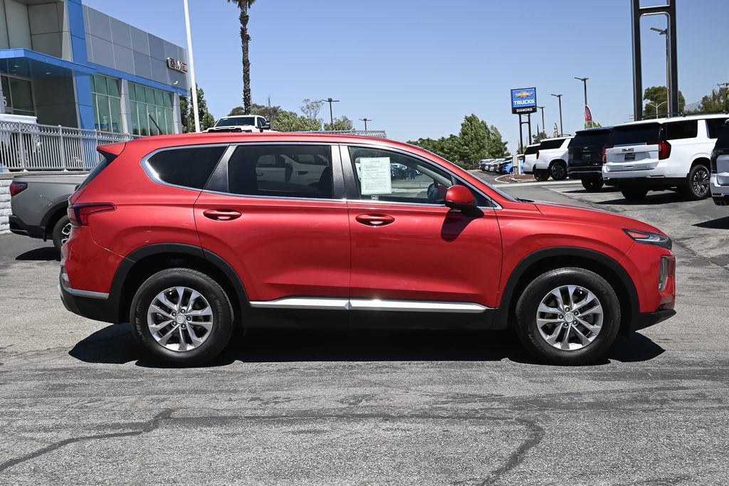 Used 2020 Hyundai Santa Fe SE FWD image 4