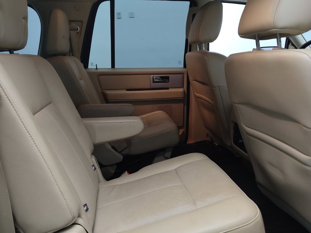 Used 2017 Ford Expedition EL Limited w/ Equipment Group 301A RWD image 19