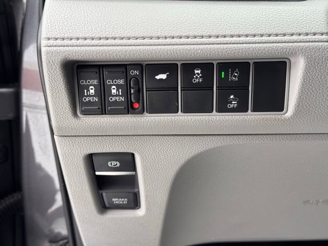 Used 2018 Honda Odyssey EX-L image 16