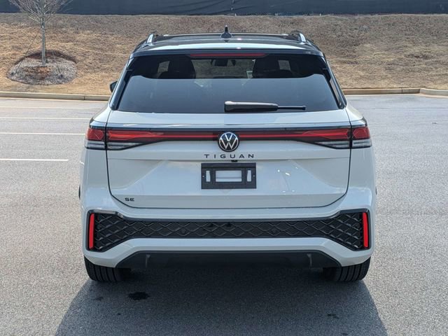 New 2026 Volkswagen Tiguan SE R-Line FWD image 6