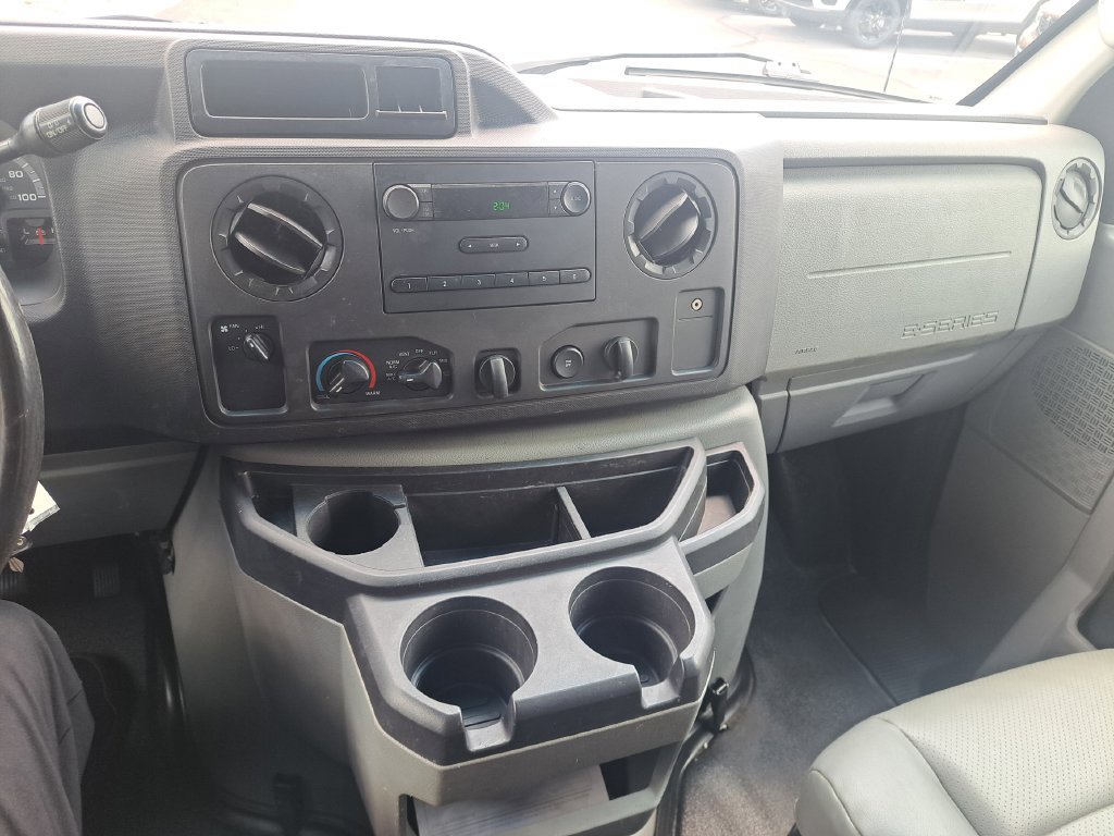 Used 2013 Ford E-350 and Econoline 350 Extended Super Duty w/ Commercial Cargo Van Pkg RWD image 12