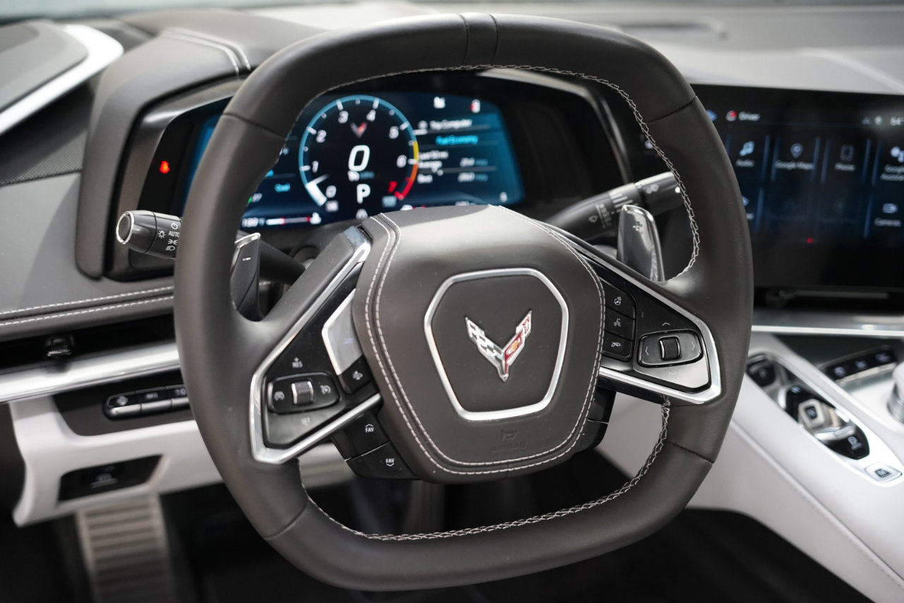 Used 2025 Chevrolet Corvette Stingray Premium Conv w/ Z51 Performance Package image 14