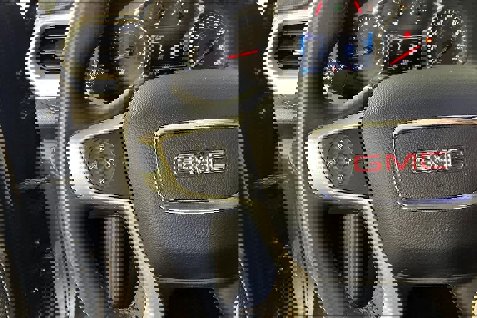 Used 2017 GMC Acadia SLT image 23