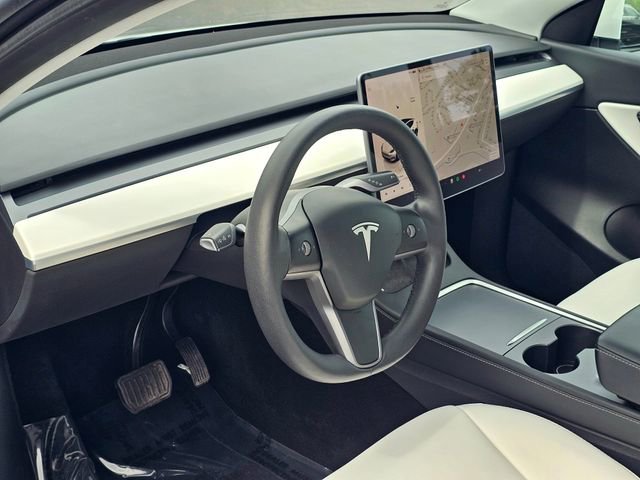 Used 2022 Tesla Model Y Long Range AWD/4WD image 15