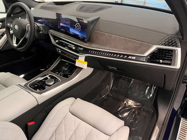 New 2026 BMW X5 xDrive40i w/ Climate Comfort Package AWD/4WD image 16