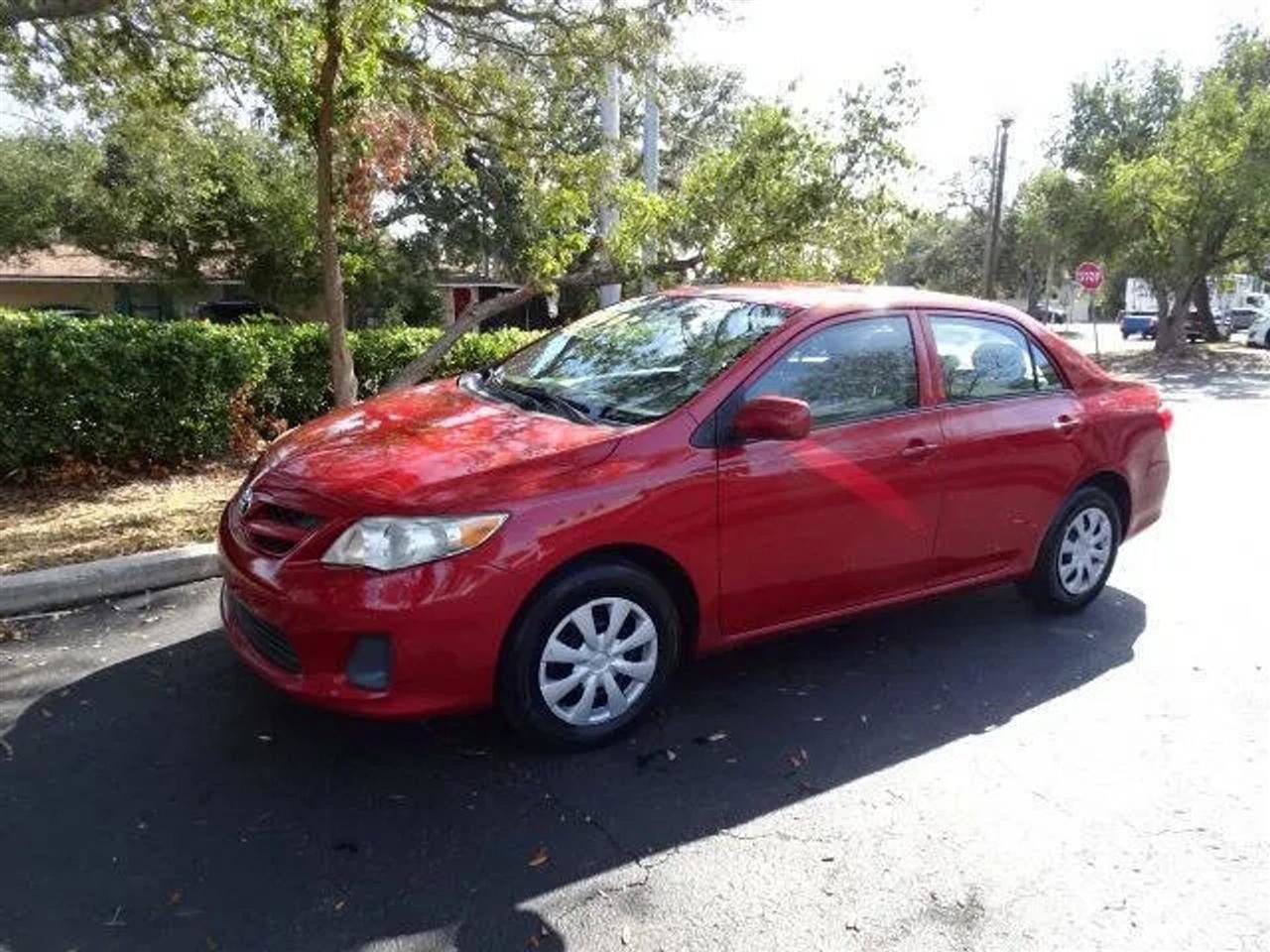 Used 2013 Toyota Corolla L image 2