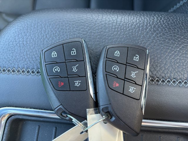 Used 2024 GMC Yukon Denali AWD/4WD image 23