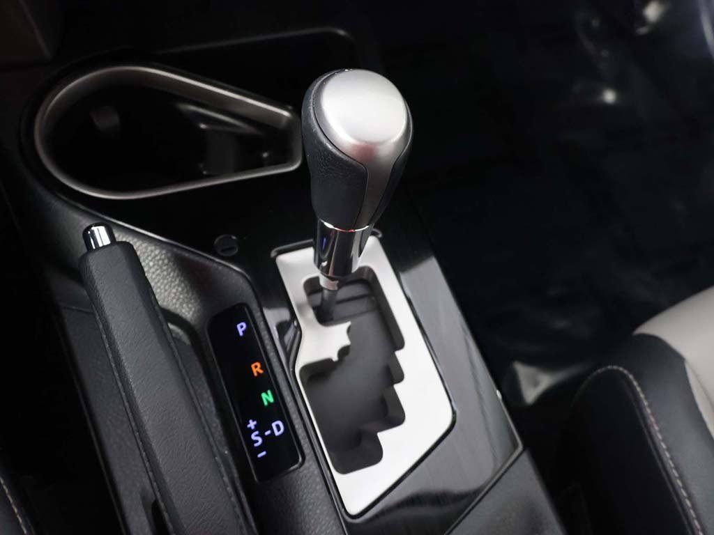 Used 2018 Toyota RAV4 Limited image 46