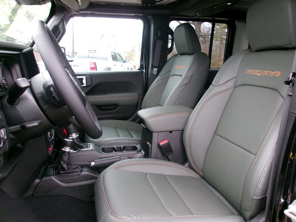 New 2026 Jeep Gladiator Mojave AWD/4WD image 6