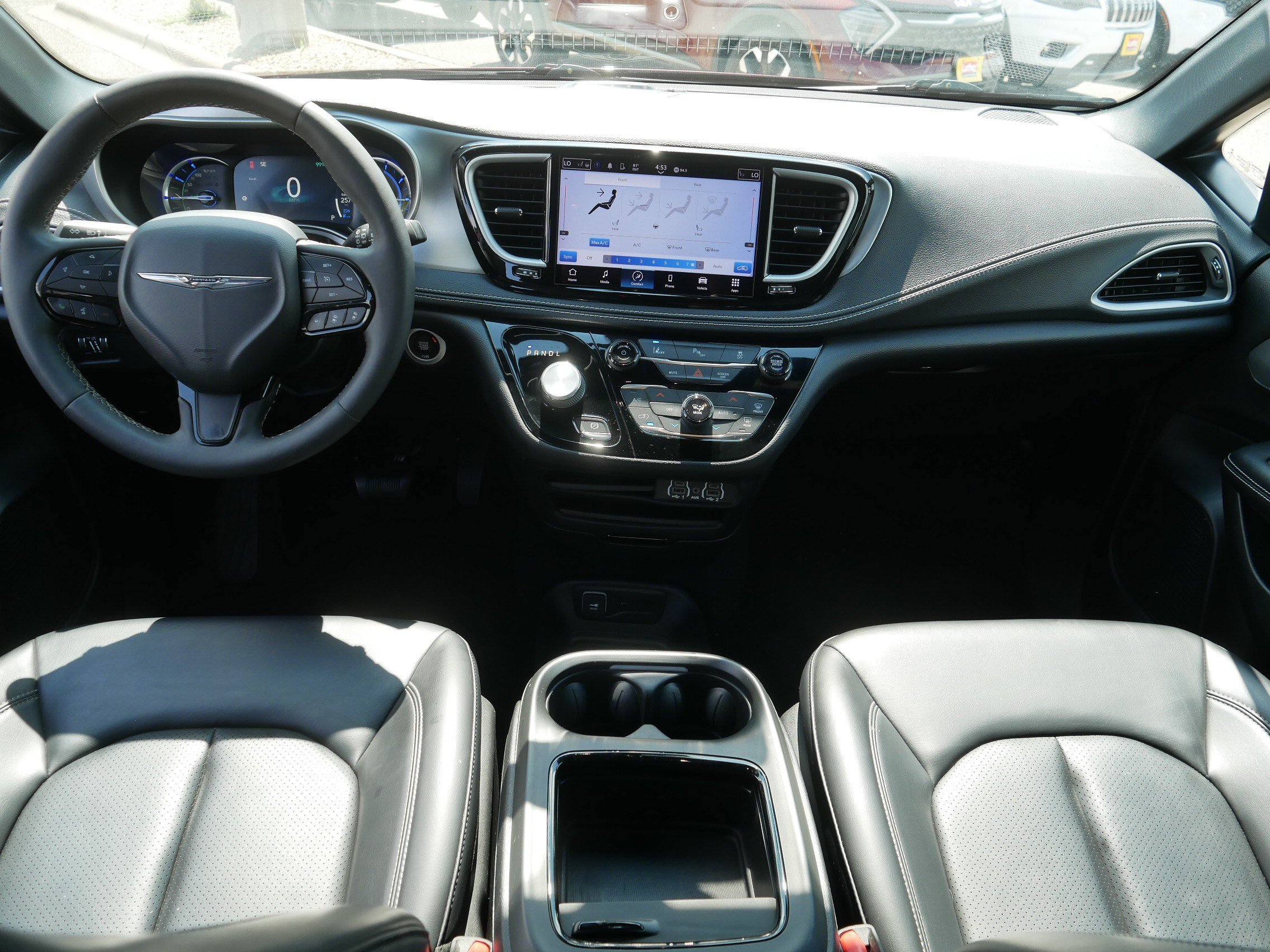 Used 2023 Chrysler Pacifica Touring-L w/ S Appearance Package FWD image 10