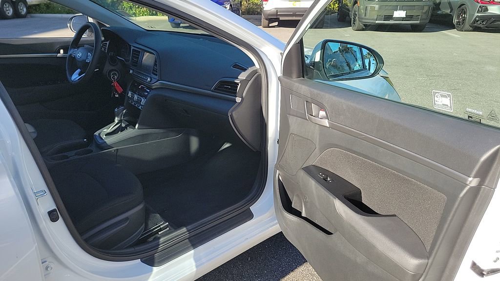 Used 2020 Hyundai Elantra SEL w/ Cargo Package (C1) image 32