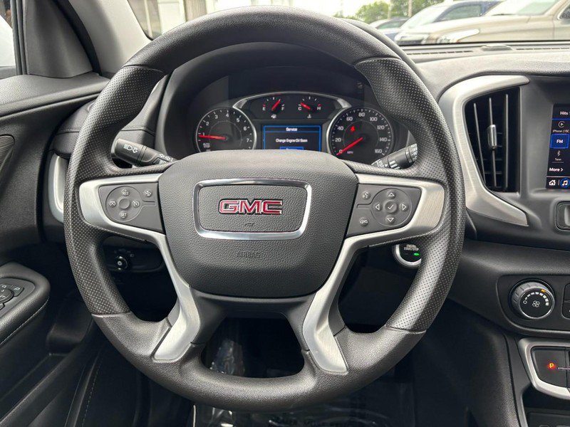 Used 2024 GMC Terrain SLE FWD image 15