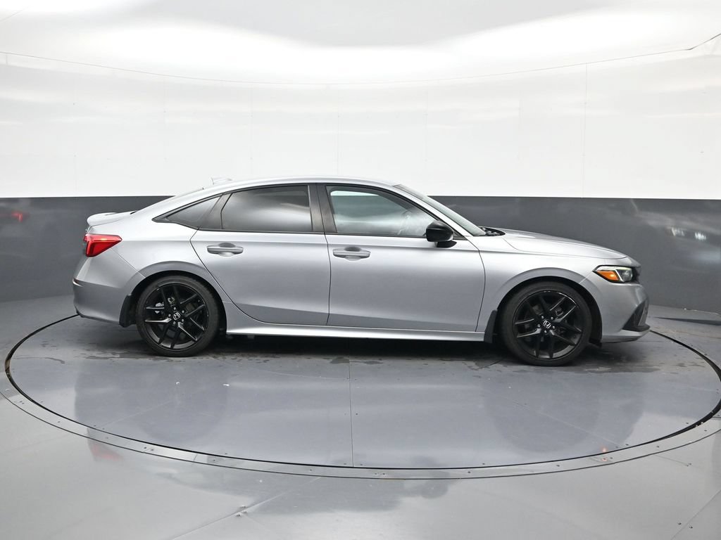 Used 2023 Honda Civic Sport image 11