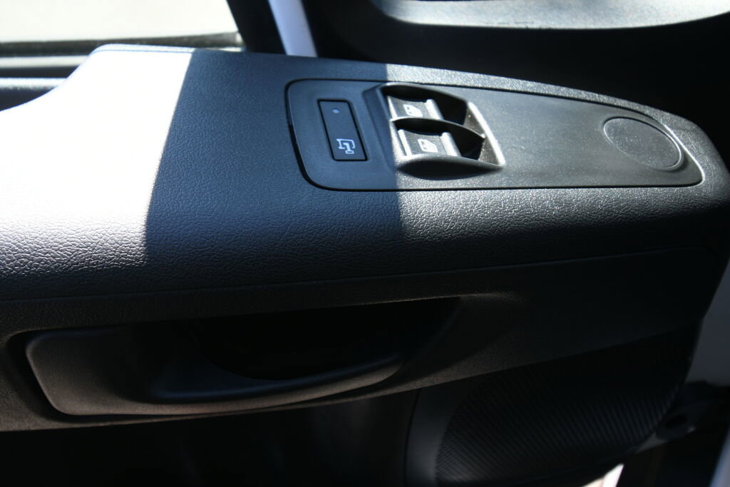 Used 2023 RAM ProMaster 2500 image 10
