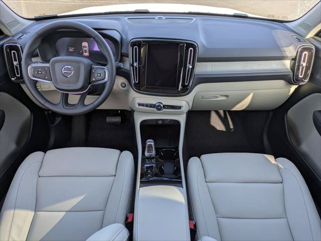 New 2026 Volvo XC40 B5 Plus w/ Protection Package Premier AWD/4WD image 11