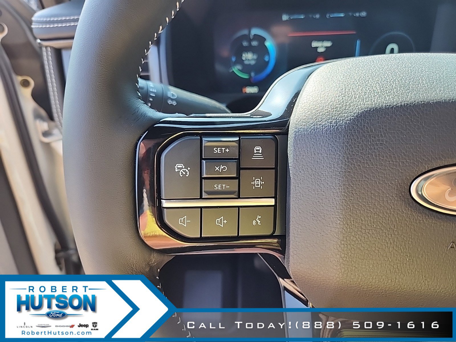 New 2023 Ford F150 Lightning Platinum image 24