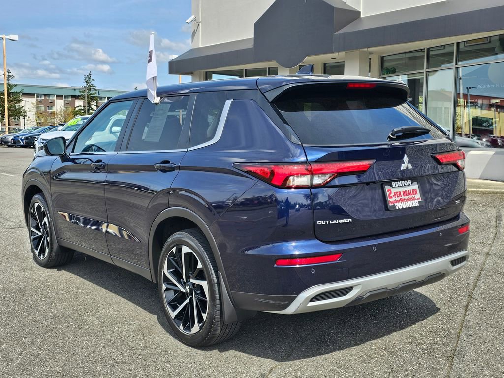 Used 2024 Mitsubishi Outlander SE AWD/4WD image 7