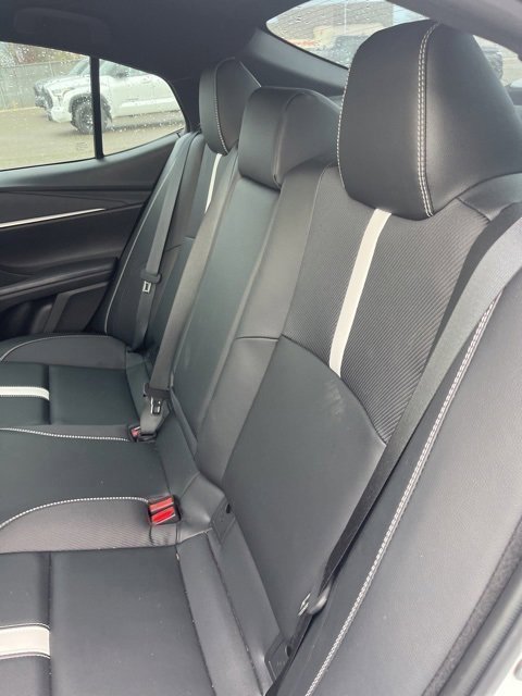 Used 2025 Toyota Camry SE image 9