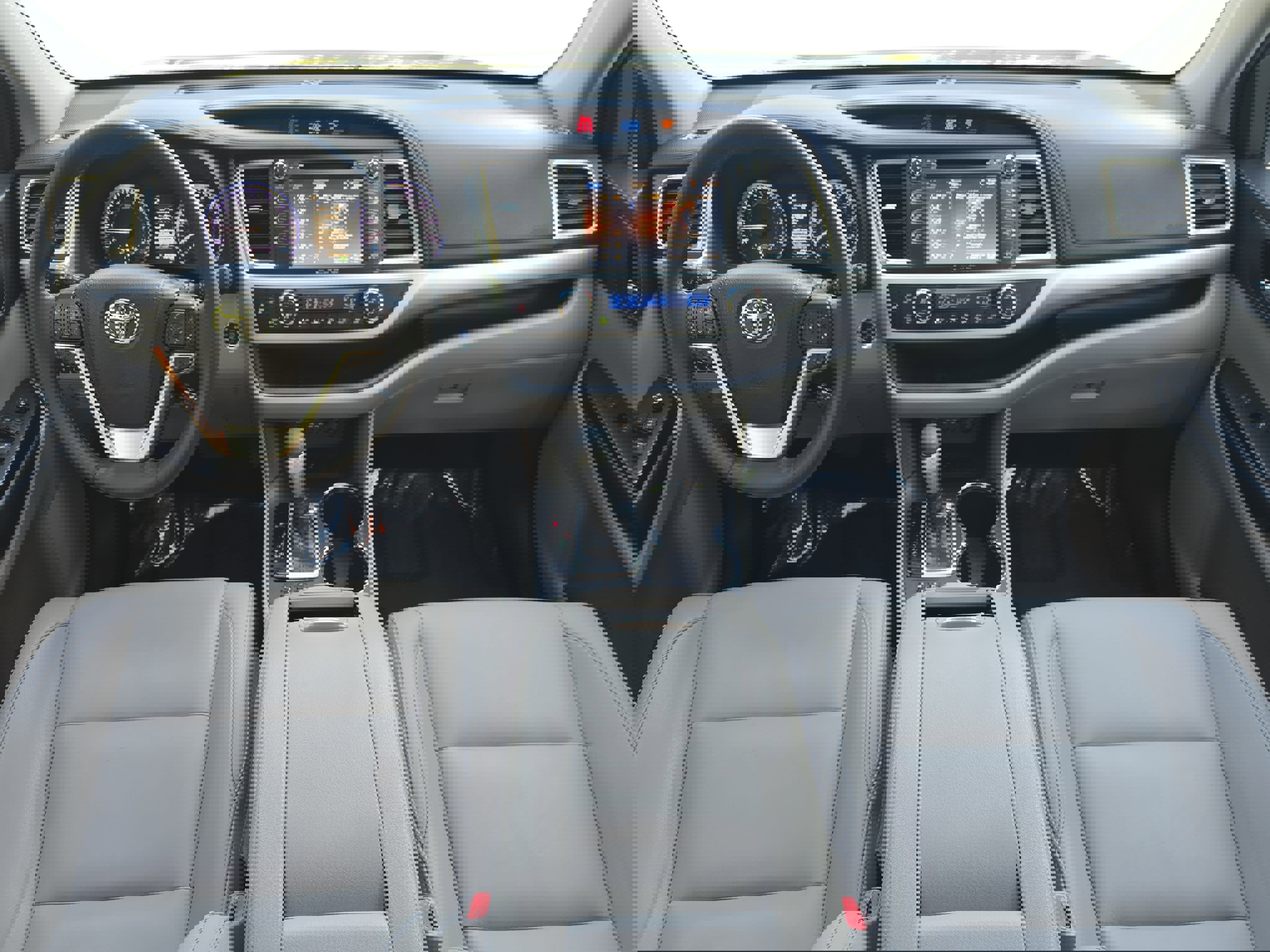 Used 2019 Toyota Highlander XLE FWD image 9